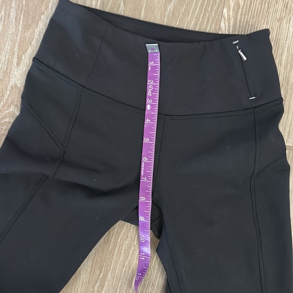 CALIA Leggings with Side Cutouts - Picture 6 of 7